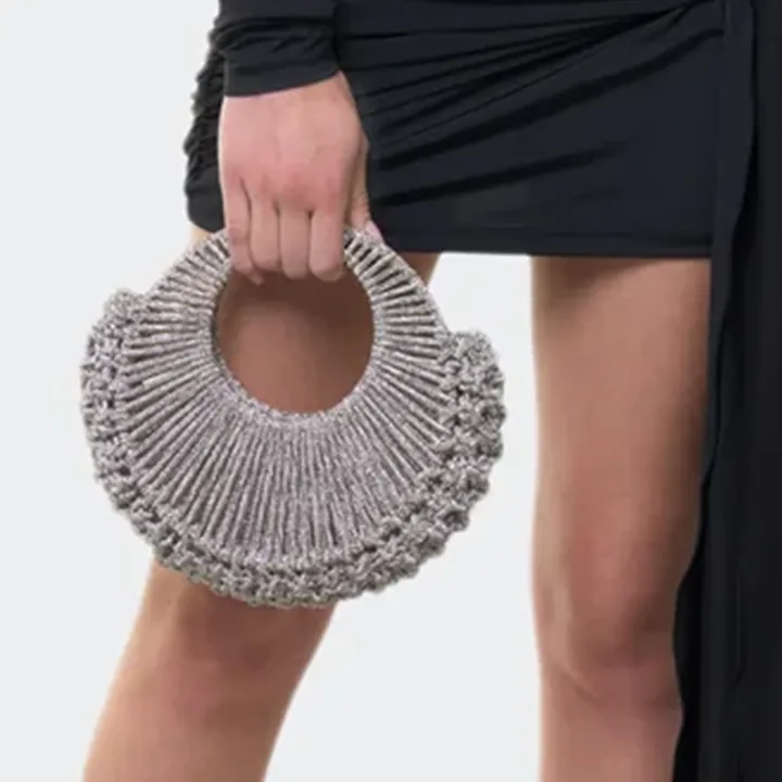 حقيبة كلاتش دائرية ,Round clutch bag