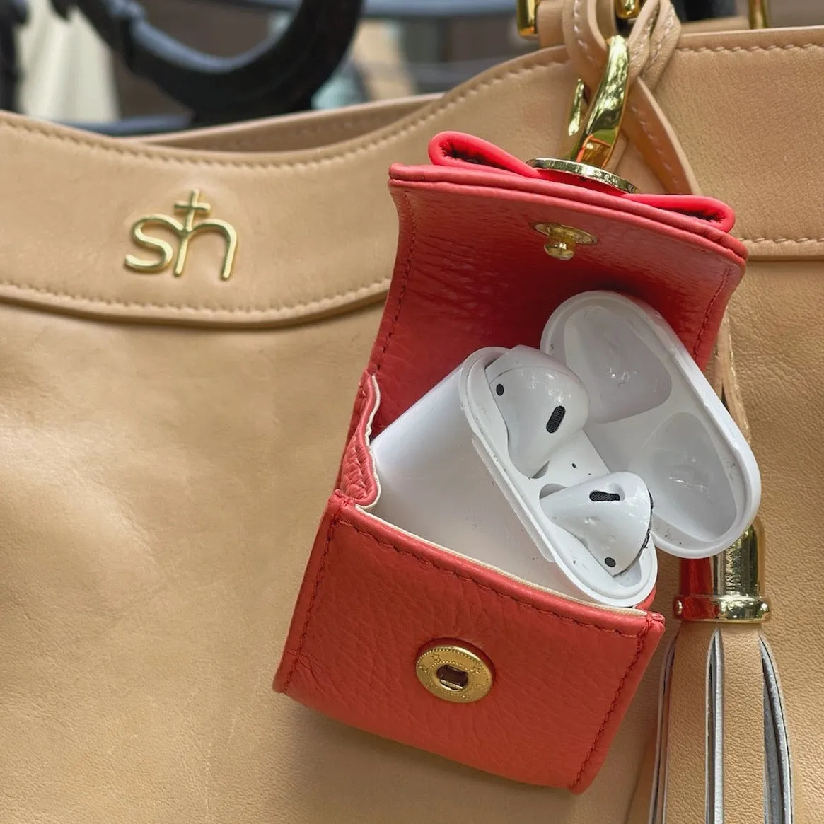 AirPod Case Original Red Poppy