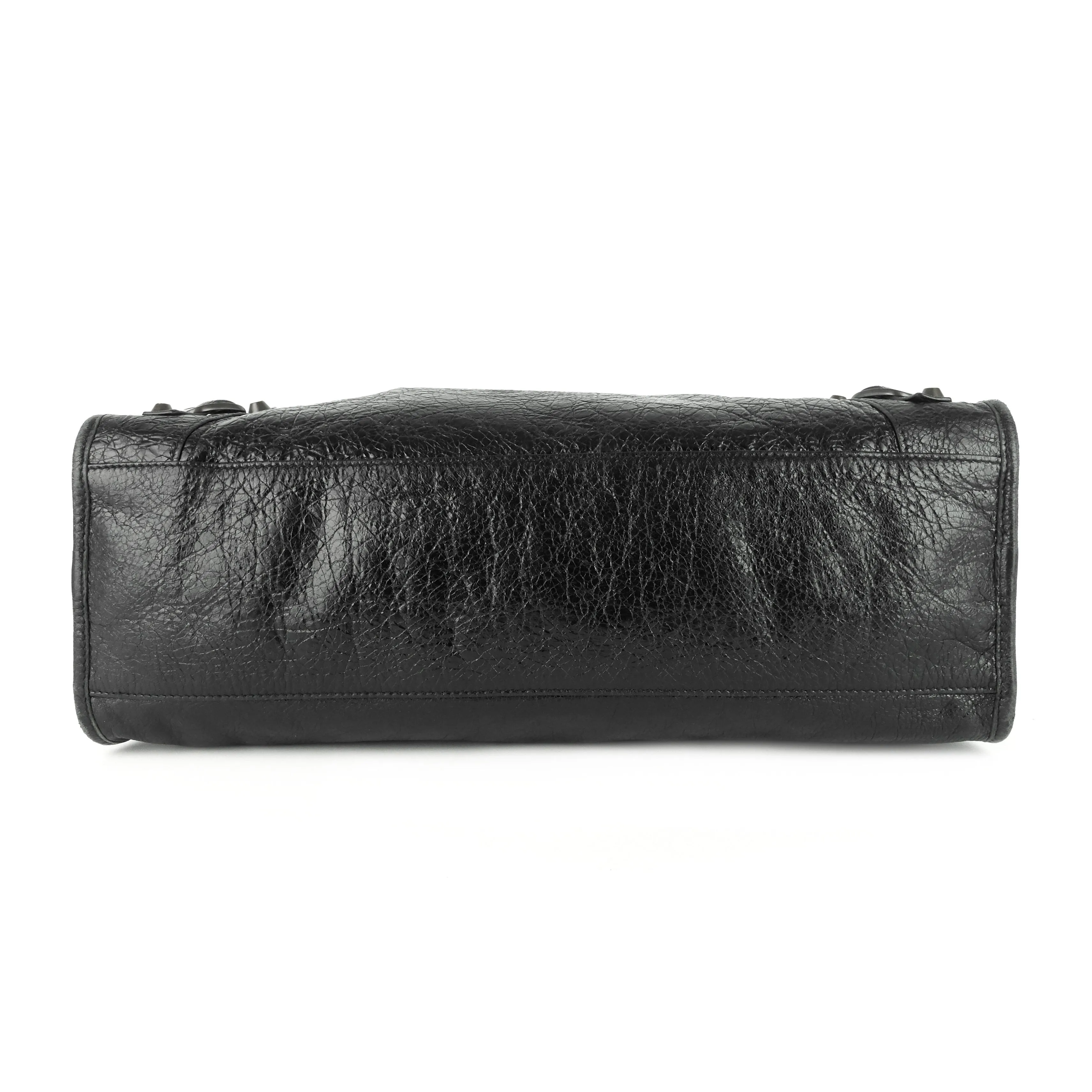 City Classic Studs Medium Lambskin Leather Bag