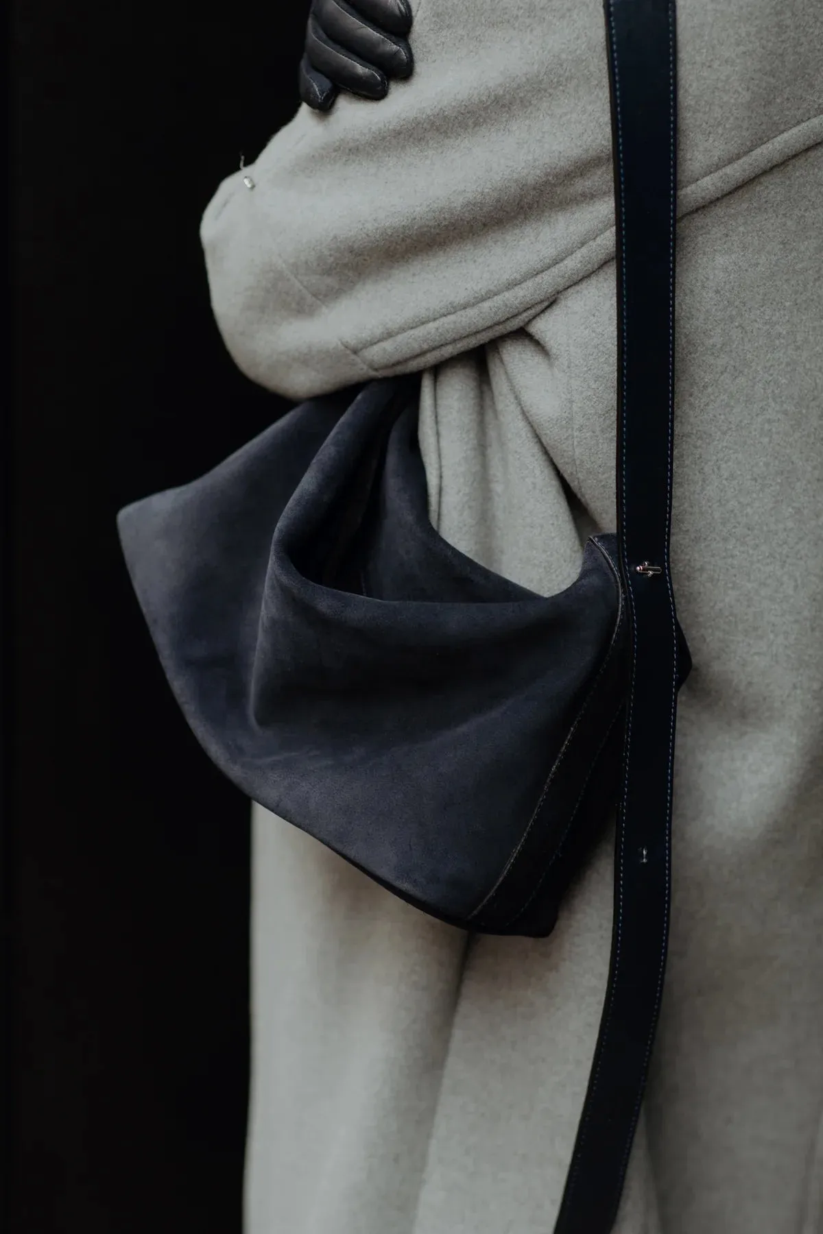 Filodee Dee Handbag in Navy