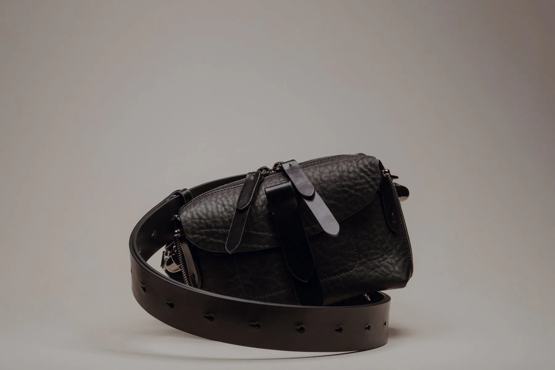 Filodee Microtool Handbag in Grain Leather Black