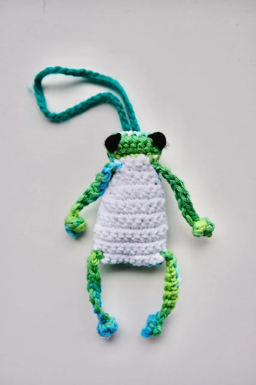 Hand crocheted charm. Salut mon ami