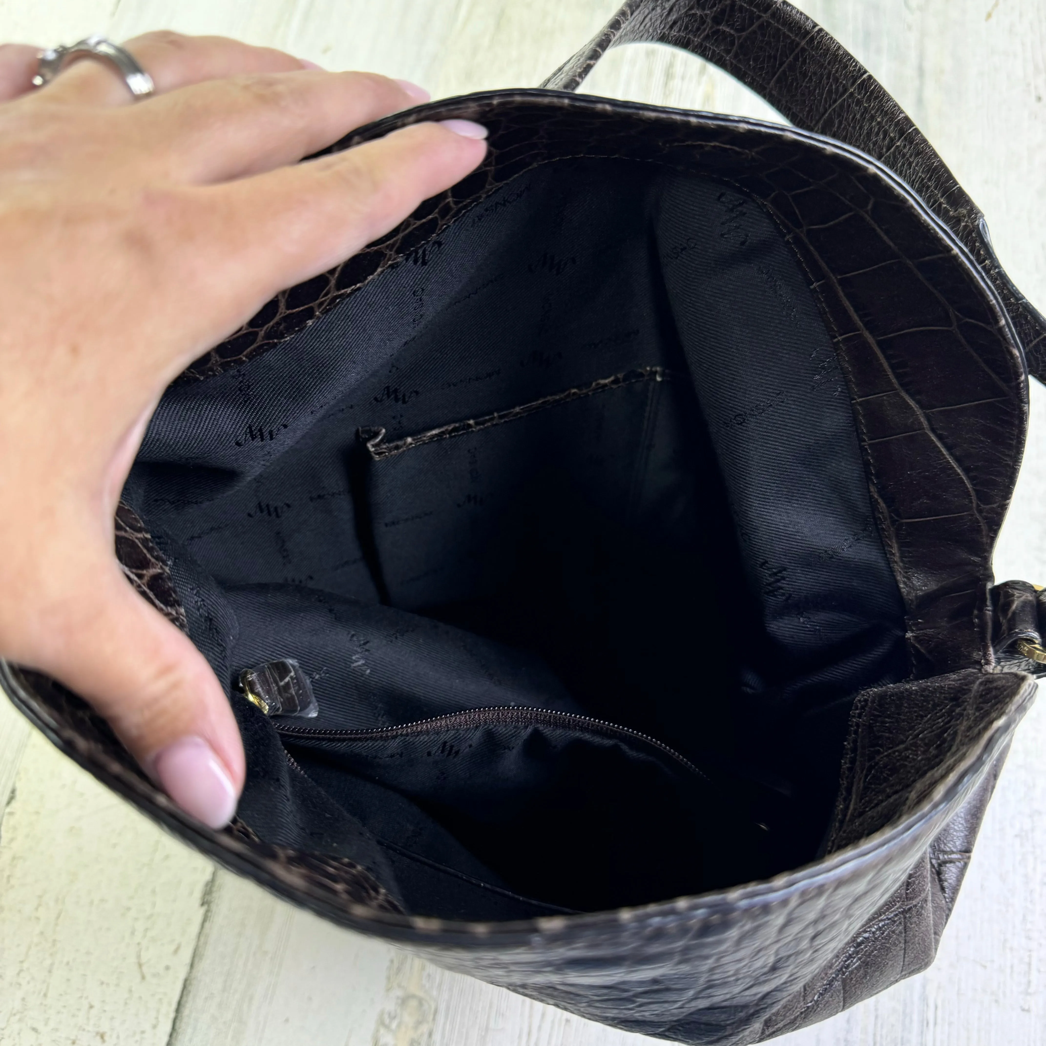 Handbag Leather By Clothes Mentor, Size: Medium