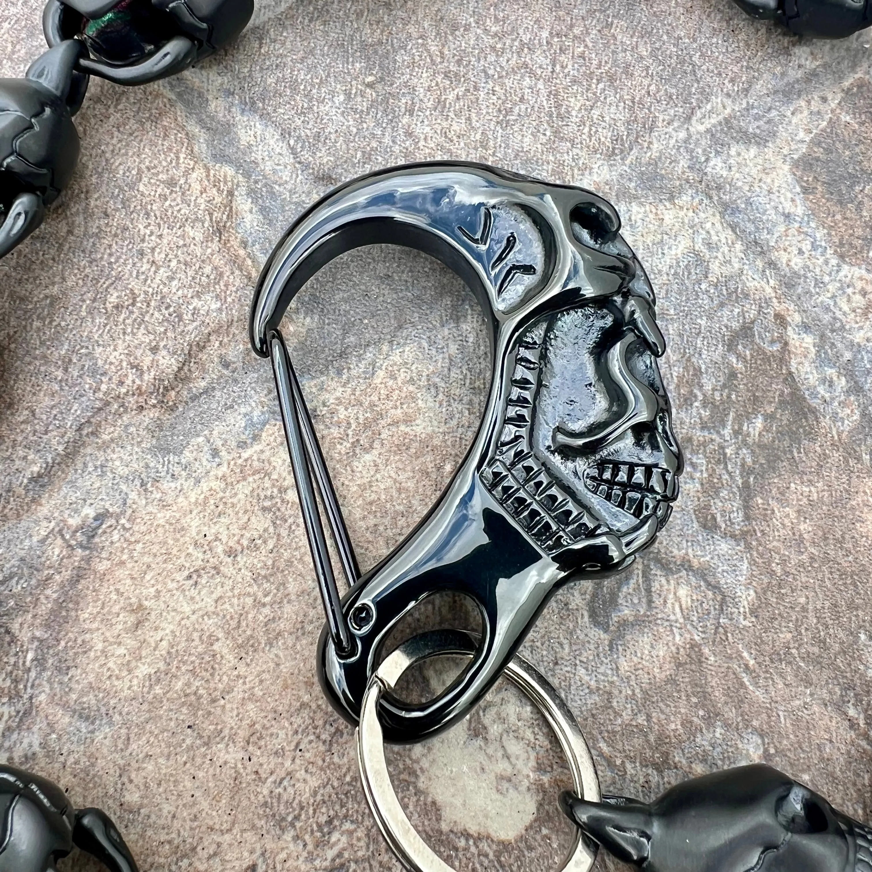 Hellride Classic Skull Wallet Chain Black 1.5" - W/ Black Scream Clasp