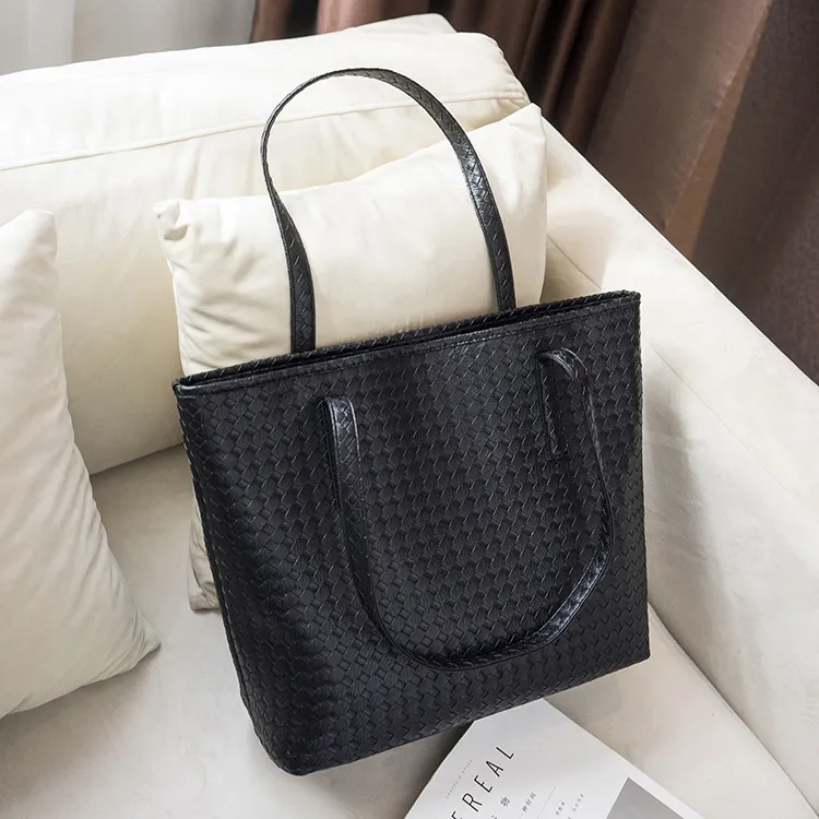 Large-capacity female bag woven shoulder bag