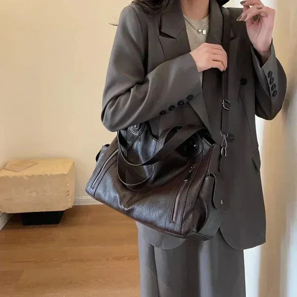 RAE - Classic Leather Handbag