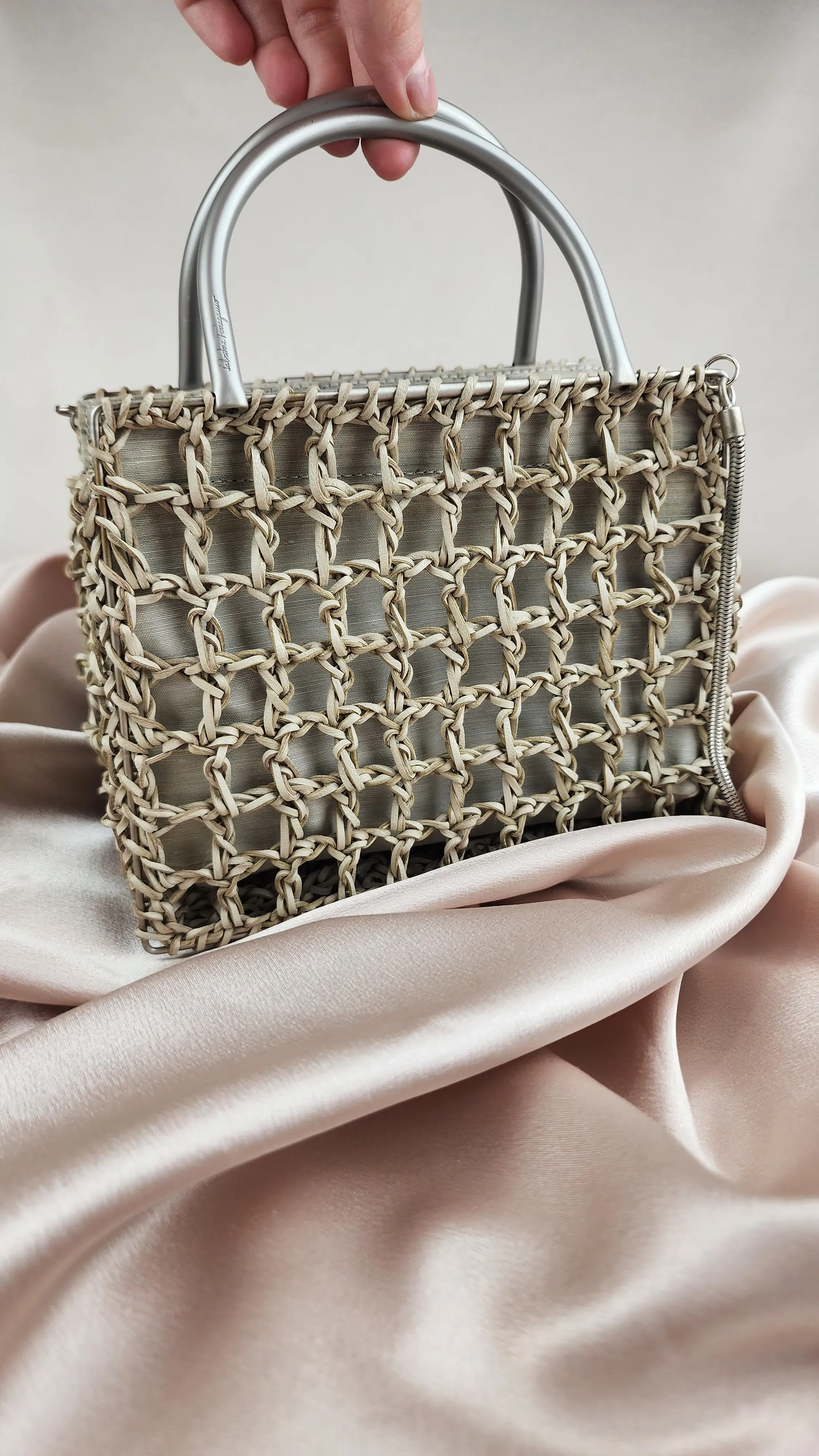 Salvatore Ferragamo Leather Knot Hand Bag - 1021