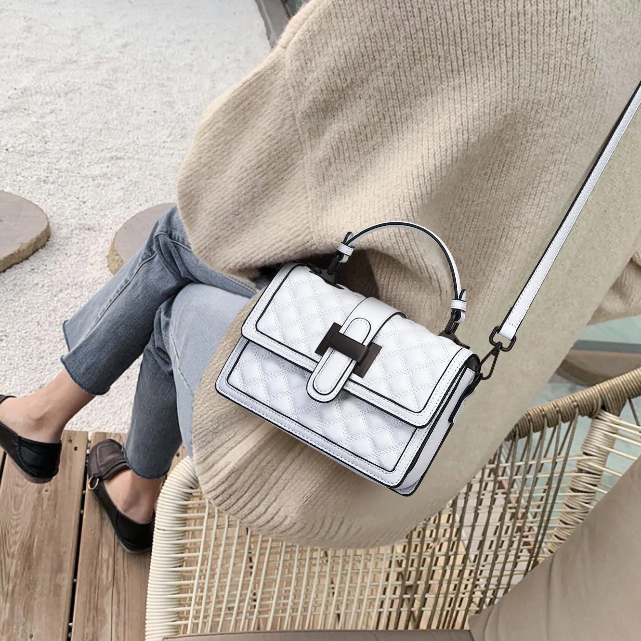 Women Cowhide Classic Fashion Cross Body Bag